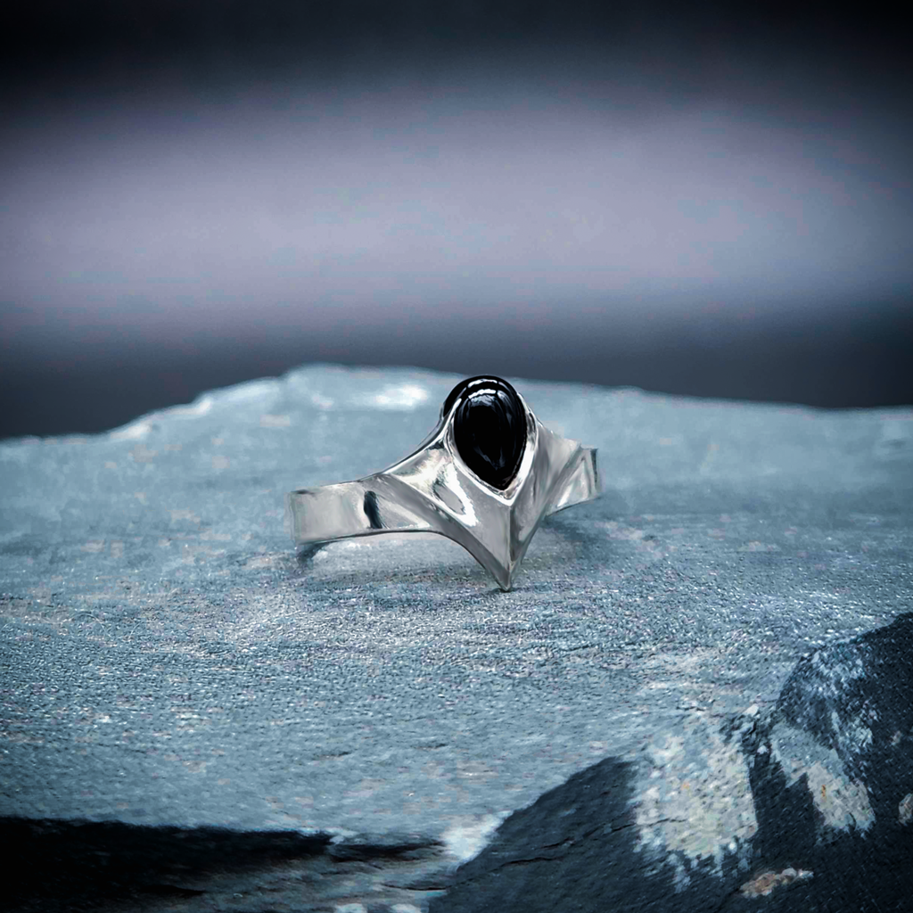 Sterling Silver ring, Vampire Ring, Black Stone, Onyx, White Gold, Gold, Vampire, Magic Ring, Fantasy Ring, Rings for Him, Gifts for Him, Rings for her