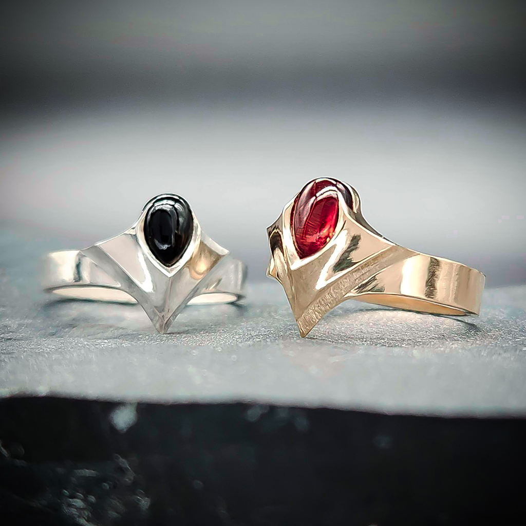 Solid Gold Ring, Vampire Ring, Garnet Stone, Gold, Vampire, Magic Ring, Fantasy Ring, Rings for Him, Gifts for Him, Rings for her